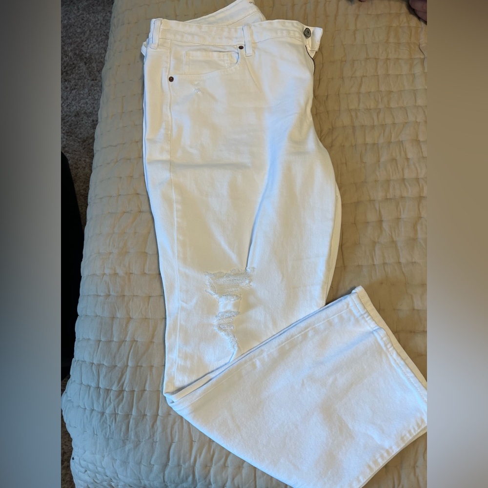 Tons of size 18 pants. Some never worn.